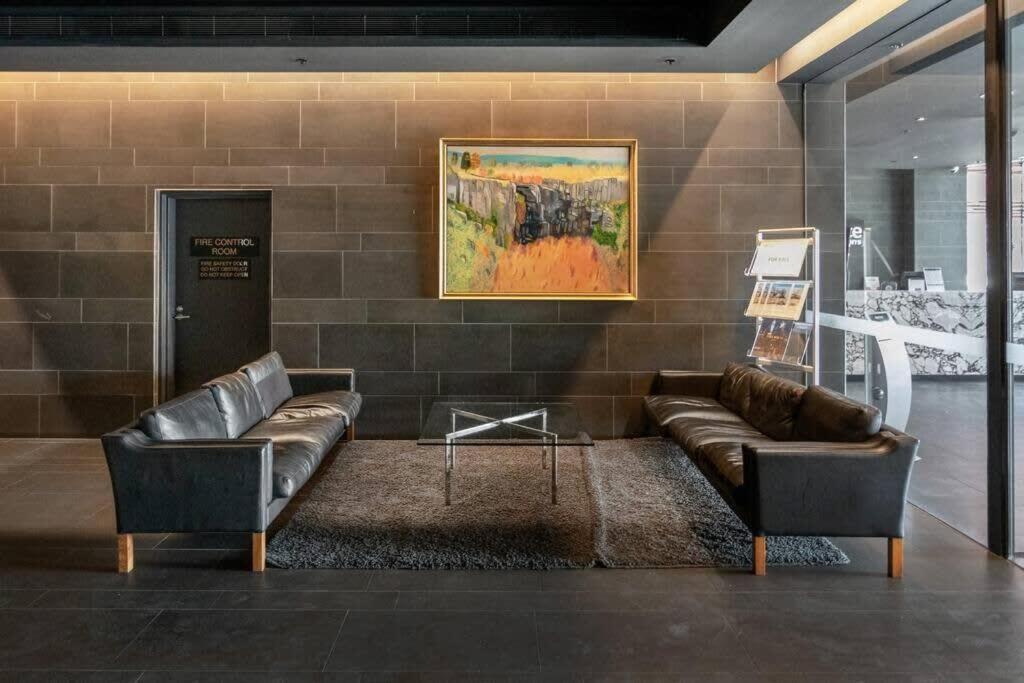 A Stylish & Comfy 2br Views In Southbank * Melbourne