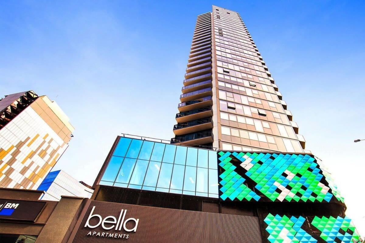 A Stylish & Comfy 2br Views In Southbank Apartment Melbourne