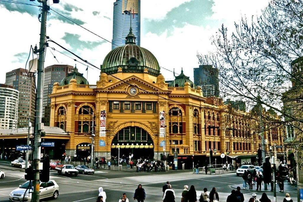 Apartment A Stylish & Comfy 2br Views In Southbank *